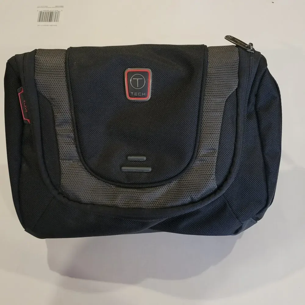 Tumi T-Tech 6791D Gray Nylon Presidio Doyle Hanging Travel Toiletry Case Kit Bag